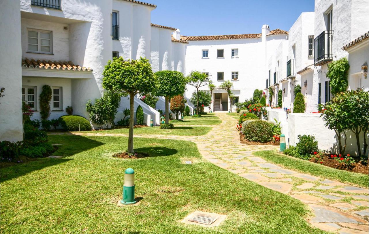 Nice Apartment In Mijas Costa With Kitchen Fuengirola Bagian luar foto